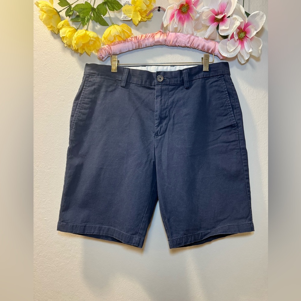 Old Navy Men's Navy Flat-Front Shorts